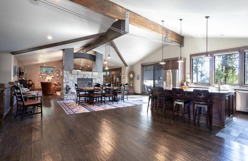 Dayton House | Waterfront Retreat: Flathead Lake Dream House Awaits!