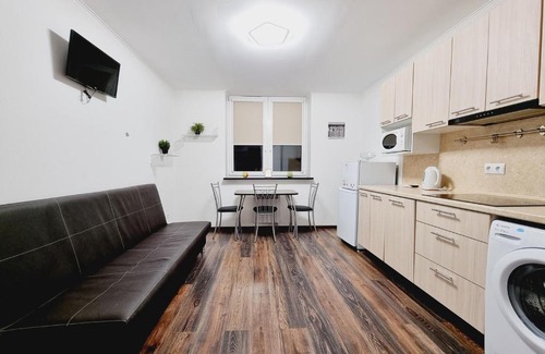Narvskiy Apartment | FlatHome24: Pet-Friendly Getaway on Shvetsova 8