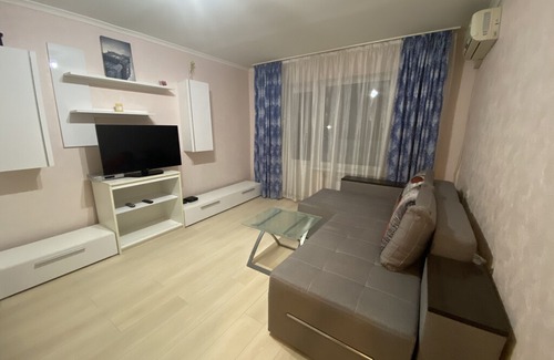 Pechers'kyi District Apartment | Cozy FlatRent Near the Center with Child-Friendly Amenities