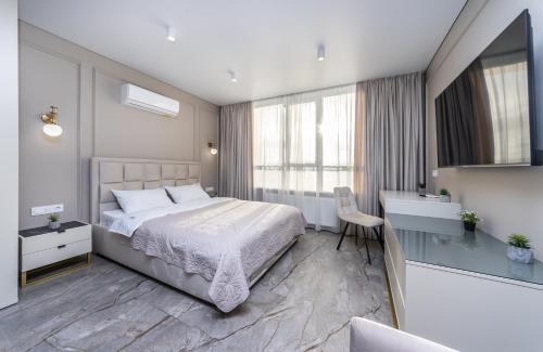 Darnyckyj Apartment | Discover FlatRent Olympic Park: Family & Pet-Friendly Stay!