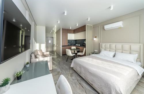 Darnyckyj Apartment | Discover FlatRent Olympic Park: Family & Pet-Friendly Stay!