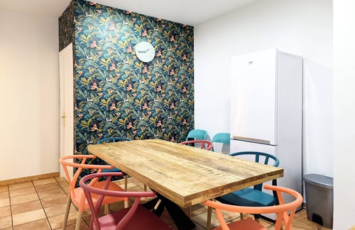 Sant Francesc Apartment | Comfortable 3-Bedroom Flat with Spa and Pet-Friendly Stays