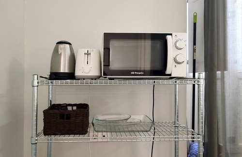 El Pilar Apartment | Modern Flats Friends Soho Suites: Pet-Friendly & Spa Amenities
