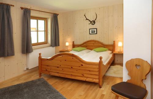 Lofer House | Kid-Friendly Retreat at Flatscherbauer - Rated 10/10!