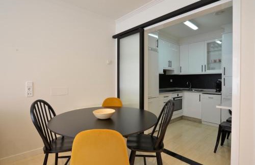 Sanxenxo Apartment | Family-Friendly Stay at FLATSELECT Habitat for All Travelers