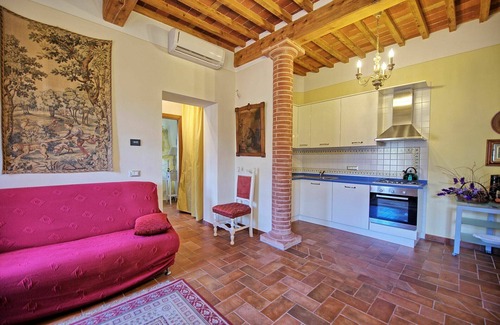 Santa Maria del Giudice Apartment | Discover Flavia 5 - Poolside Retreat in Lucca, Tuscany