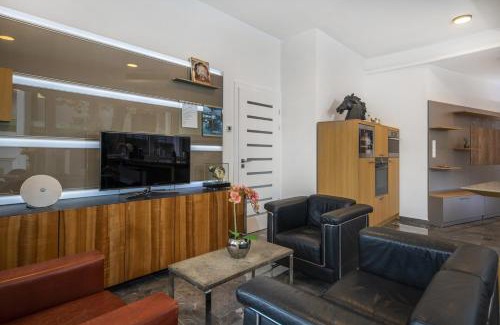 Heviz Apartment | Relax at Flavius Spa Residence: 4-Star Oceanview Retreat