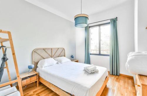 Le Pharo Apartment | Coastal Retreat: FLC - Catalans 2BR Near Old Port