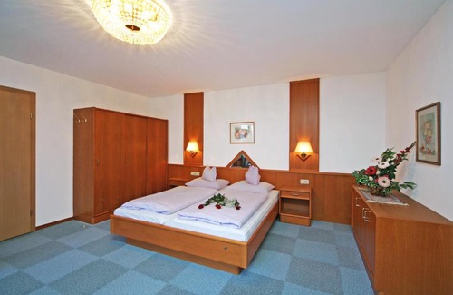 Ottakring Apartment | Flegar Appartements: 4-Star Family-Friendly Retreat