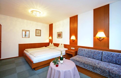 Ottakring Apartment | Flegar Appartements: 4-Star Family-Friendly Retreat