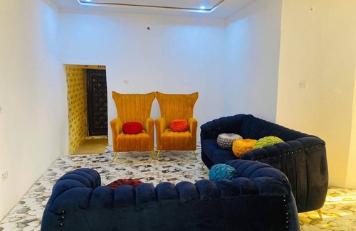 Ado Ekiti Resort | Discover Flenjo Zone Bar and Apartments with Pool & Dining