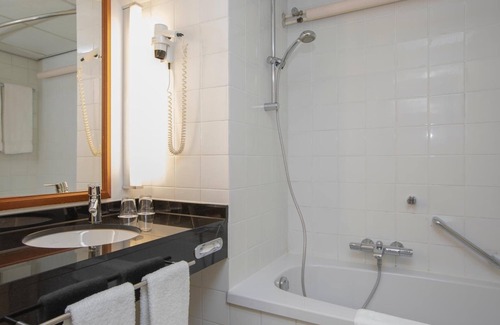 Hoevelaken Hotel | Discover Fletcher Hotel - Restaurant De Klepperman: 4-Star Retreat