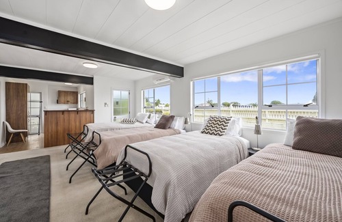Taupo House | Fletcher House: Pet-Friendly Getaway with 10/10 Ratings