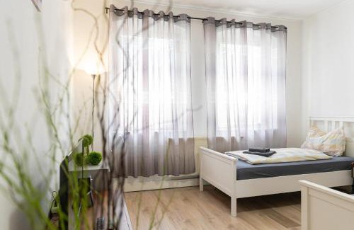 Marienthal Ost Apartment | Pet-Friendly Apartments in Zwickau, Germany for Families
