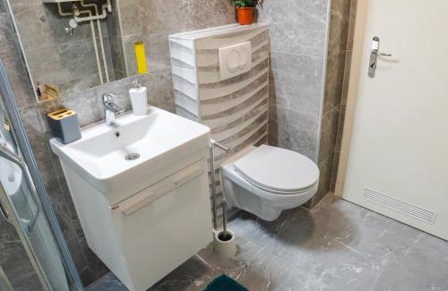 Novi Zagreb Apartment | Flex SelfCheckIns 124 - Zagreb - Studio Apartment - WIFI