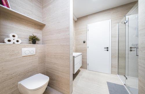 Zagreb Apartment | Flex SelfCheckIns 183 - Zagreb - 3 Bedrooms - Parking - Balcony
