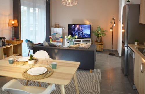 Gosselies Apartment | Convenient FLEXappart Gosselies-Charleroi Airport Stay
