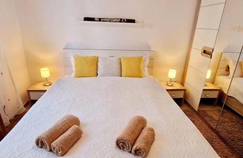 Cisnadie Apartment | Family-Friendly Getaway at FLH - Garden Grill Escape