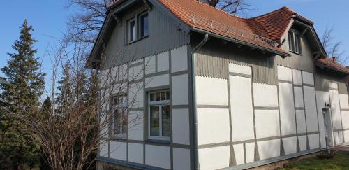 Dresden House | Exceptional Fliederhaus Dresden: Child-Friendly Retreat