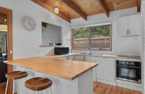 Flinders House | Oceanfront Retreat at Flinders Ocean Escape - Family Friendly