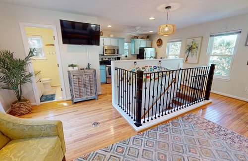 Sunset Point House | Vibrant Flip Flop Casual: 2-Bedroom Retreat in Folly