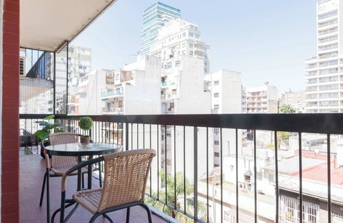 Recoleta Apartment | Pet-Friendly 2 Bd Fliphaus in Trendy Alto Palermo