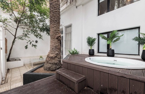 Palermo House | Discover Fliphaus: Family-Friendly Home Near Embassies