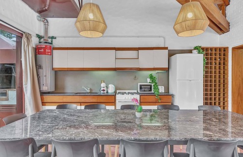 Chacras de Coria House | Relaxing Retreat at Fliphaus + Wine Country for Large Groups