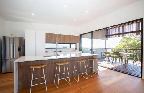 Point Lookout House | Experience Ocean Views and Plunge Pool at Float on Cylinder