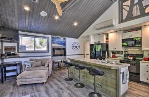 Vancouver House | 10/10 Rated Floating Home on Columbia River with Kayaks
