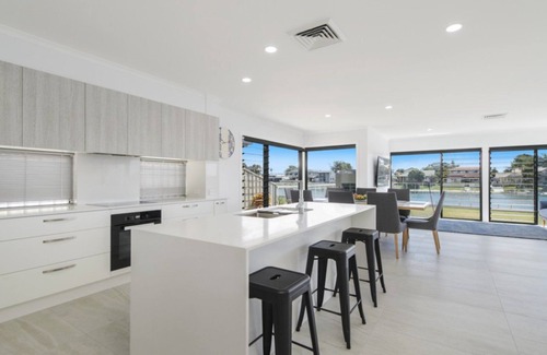 Port Macquarie House | Experience Canalside Comfort at 80 Commodore Cres