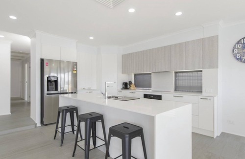 Port Macquarie House | Experience Canalside Comfort at 80 Commodore Cres