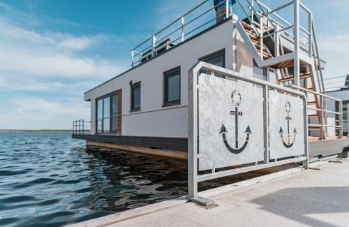 Vetschau/Spreewald House | Unforgettable Floatinghouses Spreewald with Oceanfront Views