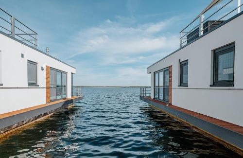 Vetschau/Spreewald House | Unforgettable Floatinghouses Spreewald with Oceanfront Views