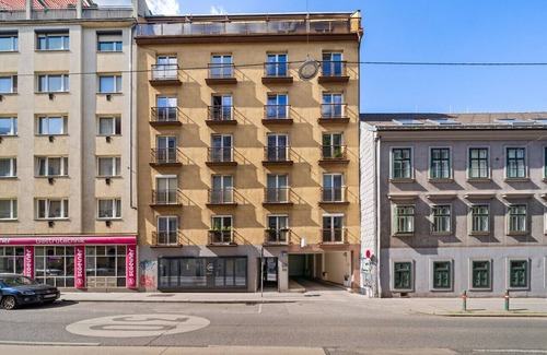 Schottenfeld Apartment | Discover Flora Collection 12: Family-Friendly in Vienna