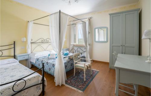 Macerino Apartment | Pet-Friendly Getaway at Flora House 2 with Pool Access