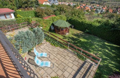 Heviz Apartment | Family-Friendly Flora Villa with High Guest Ratings