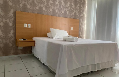 Centro Hotel | Discover FLORENÇA PALACE HOTEL: Pet-Friendly with Pool Access