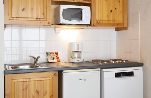 Valfrejus Apartment | Comfortable Family Retreat in Florence - Pet-Friendly Stay