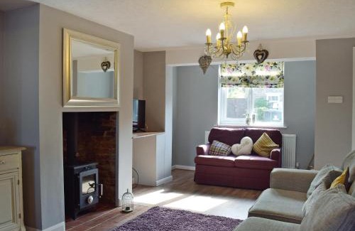 Pakefield House | Pet-Friendly Florence Cottage: 4-Star Stay with High Ratings