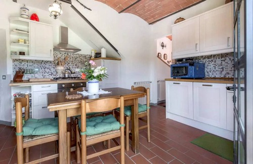 Villamagna House | Experience Florence Villa Violetta with Dome Views