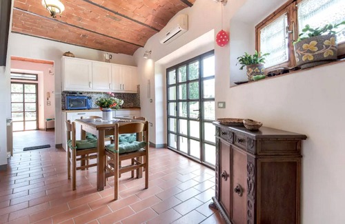 Villamagna House | Experience Florence Villa Violetta with Dome Views