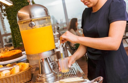 Vila Guilherme Hotel | Floresta Hotel: Comfortable Stay with Breakfast & Accessibility