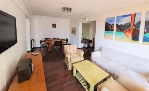 Florida Apartment | Exceptional Florida Estación - Guest Rated 9.5/10