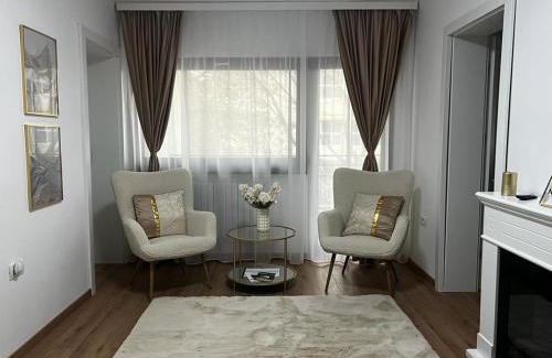 Pitesti Apartment | Family-Friendly Escape at Florilor Residence I - Rated 9.9/10