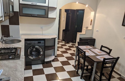 Ramnicu Valcea Apartment | Unbeatable Guest Rated Experience at Florina Hotel