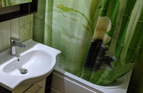 Ramnicu Valcea Apartment | Unbeatable Guest Rated Experience at Florina Hotel