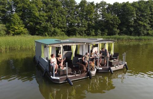 Priepert Boat Rental | Inviting Floss Priepert: Oceanfront Bliss for Families