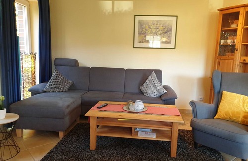Horumersiel Apartment | Top-Rated Strandgut 2: Oceanfront Getaway in Germany