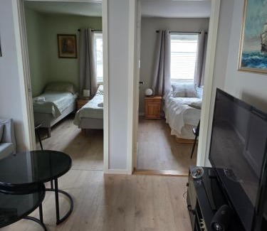 Brønnøy Apartment | Flott moderne leilighet meget sentralt i vakre Sørbyen i Brønnøysund for inntil 5 pers